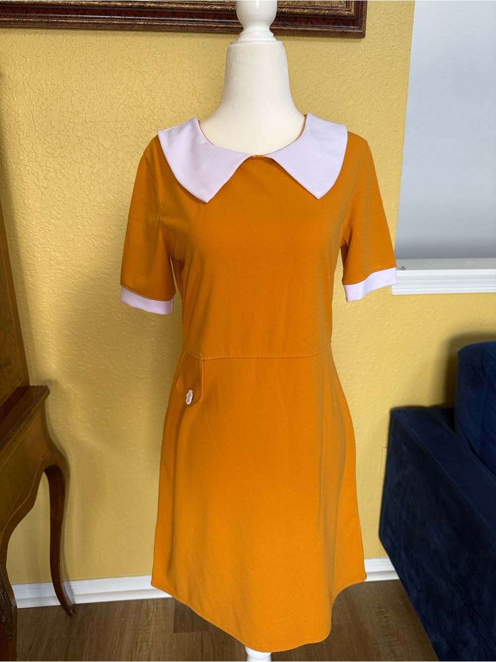 Retro-Inspired Orange Mini Dress with white  Collar